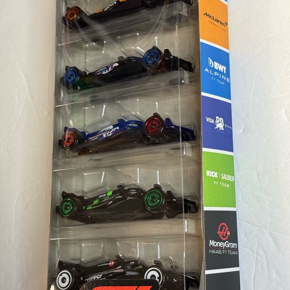 Hot Wheels ***FORMULA 1*** 5 PACK - Picture 6 of 7